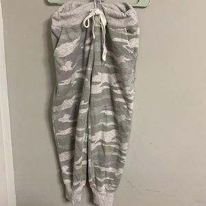 Arie joggers, size medium, heather gray, purple and green.
